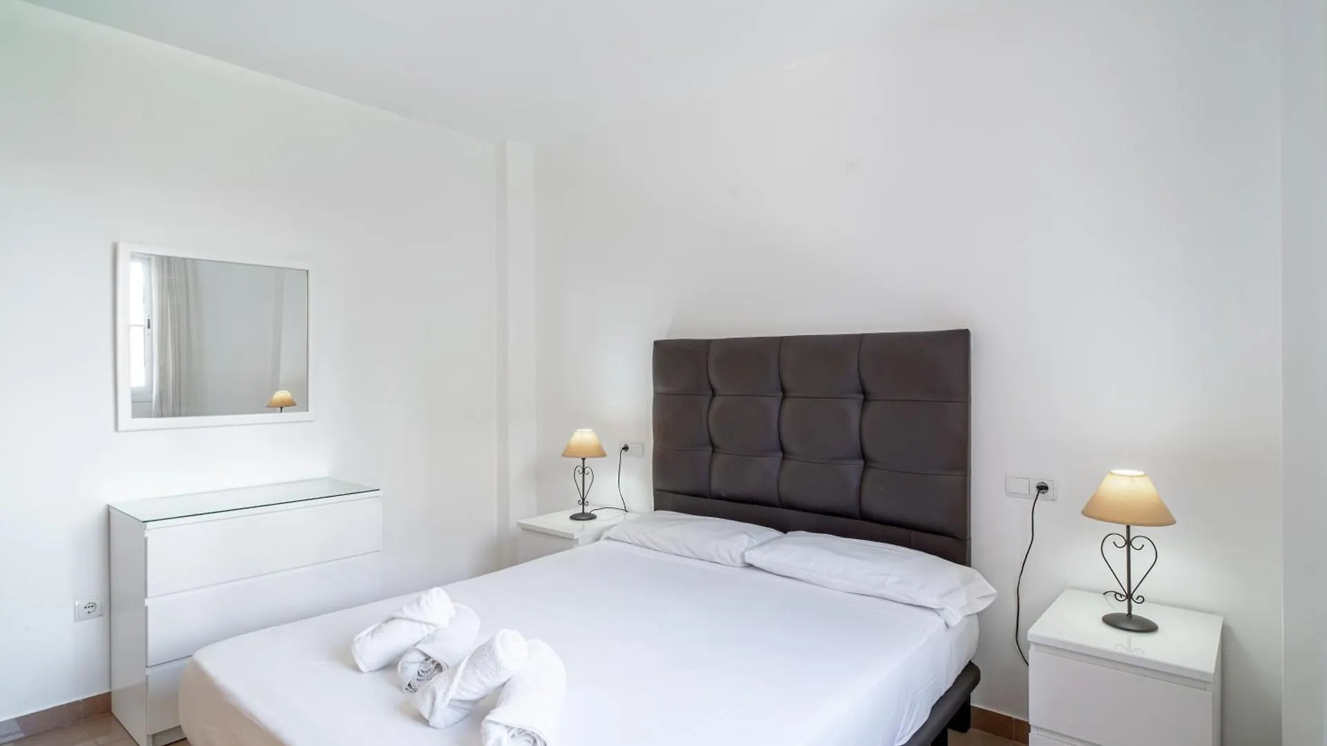 Apartamento Rubarsal Burriana 1J Casasol Nerja 0*,